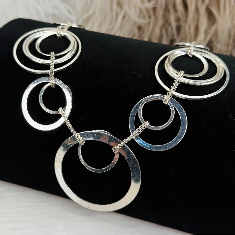 Vintage Silvertone costume lightweight statement necklace